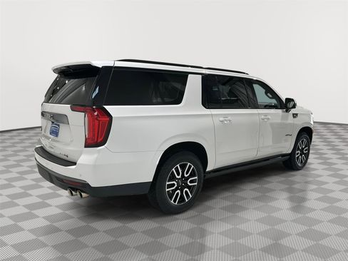 Used 2023 GMC Yukon XL AT4 w/ AT4 Premium Plus Package image 6