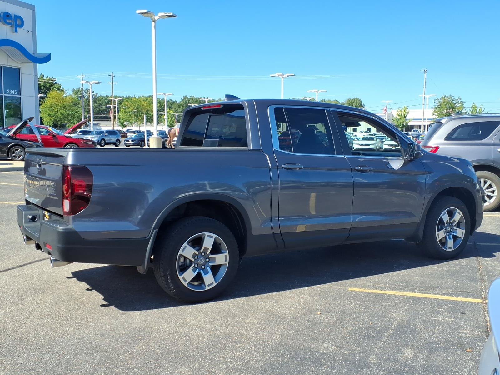 Certified 2025 Honda Ridgeline RTL image 11