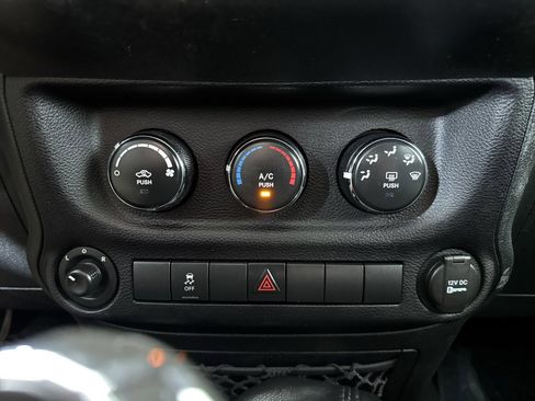 Used 2016 Jeep Wrangler Unlimited Sport w/ Quick Order Package 23S AWD/4WD image 23