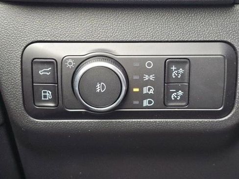 Certified 2025 Ford Escape SE FWD image 14