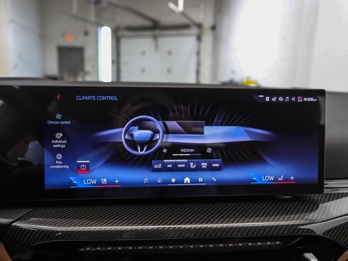 New 2026 BMW 440i xDrive w/ Premium Package AWD/4WD image 18