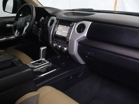 Used 2018 Toyota Tundra SR5 w/ SR5 Upgrade Package RWD image 10
