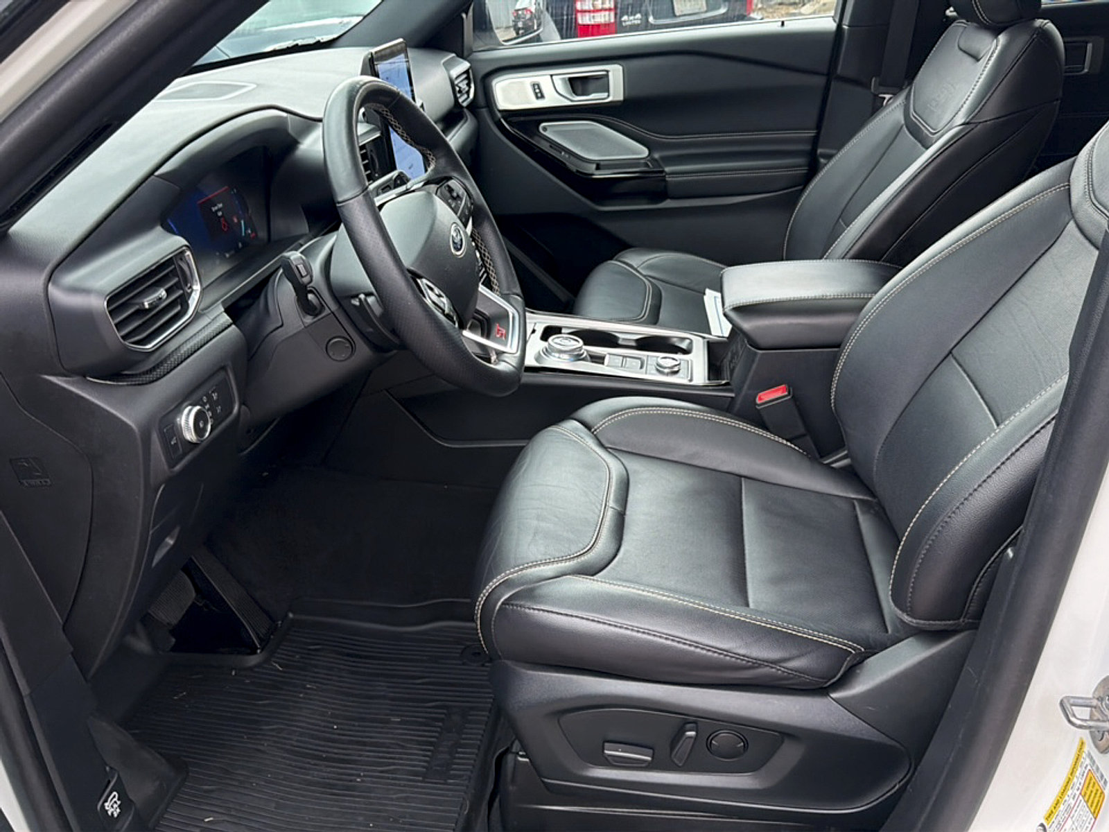 Used 2022 Ford Explorer ST w/ Equipment Group 401A AWD/4WD image 14