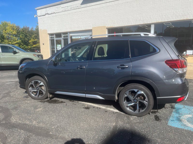 Used 2022 Subaru Forester Touring w/ Popular Package #3 AWD/4WD image 8