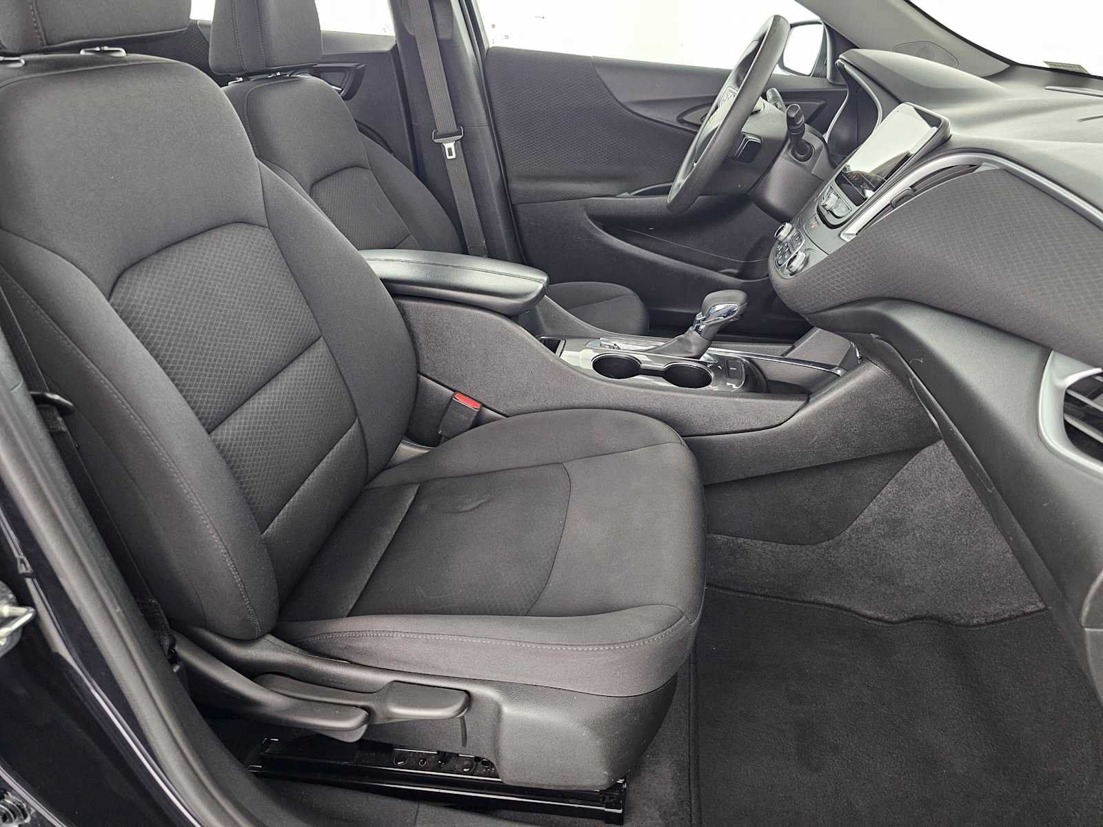 Used 2023 Chevrolet Malibu LT FWD image 11