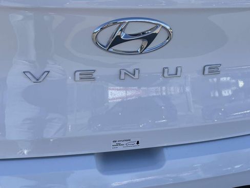 New 2026 Hyundai Venue SEL image 13