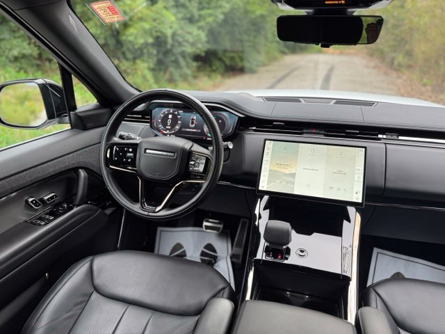 Used 2025 Land Rover Range Rover Sport Dynamic SE AWD/4WD image 28
