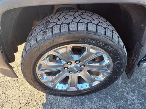 Used 2018 GMC Sierra 1500 Denali w/ Denali Ultimate Package image 37