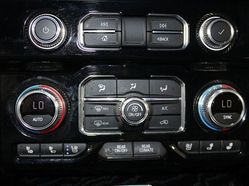 Used 2024 GMC Yukon Denali RWD image 51