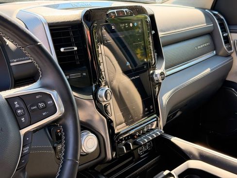 Used 2024 RAM 1500 Limited AWD/4WD image 24