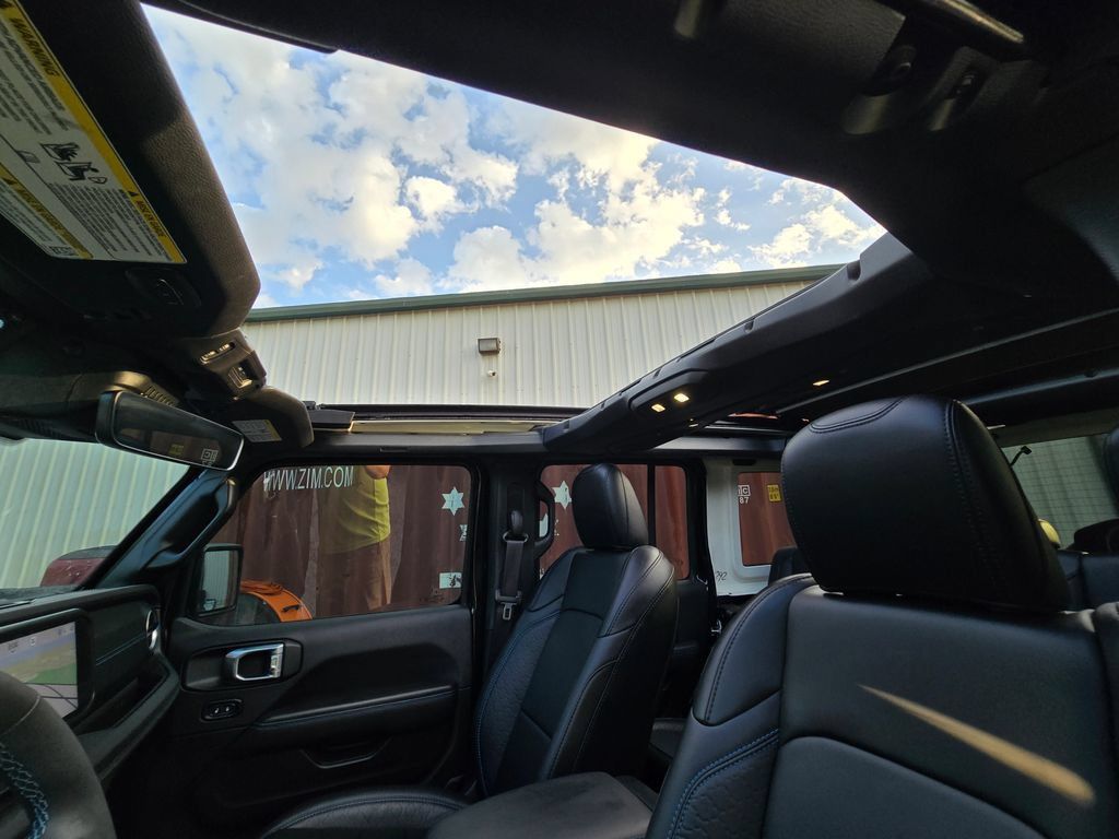 Used 2024 Jeep Wrangler High Altitude AWD/4WD image 28