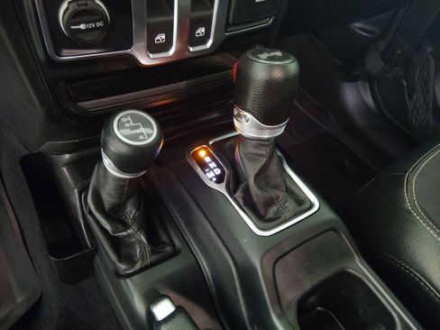 Used 2021 Jeep Wrangler Freedom Edition image 14