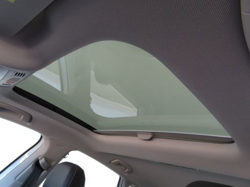 New 2025 Volkswagen Jetta SE image 21