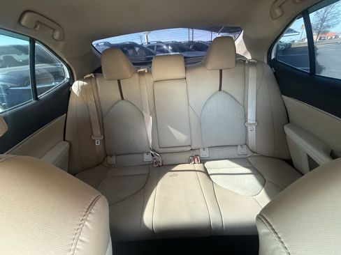 Used 2019 Toyota Camry LE image 14