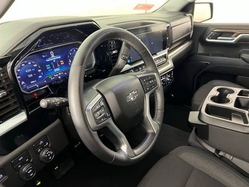 Used 2024 Chevrolet Silverado 1500 RST AWD/4WD image 15