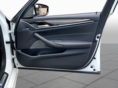 Used 2018 BMW 540i RWD image 22