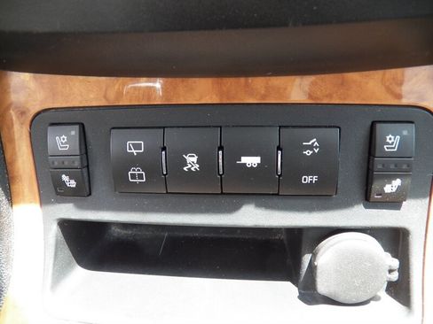 Used 2011 Buick Enclave CXL w/ Trailering Provision Package FWD image 19