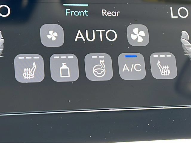 Certified 2025 Genesis GV80 2.5T AWD/4WD image 28