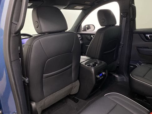 Used 2025 Buick Enclave Preferred image 16