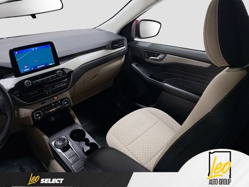 Used 2021 Ford Escape SE w/ Convenience Package FWD image 25
