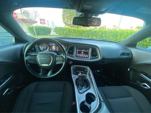Used 2020 Dodge Challenger SXT RWD image 15