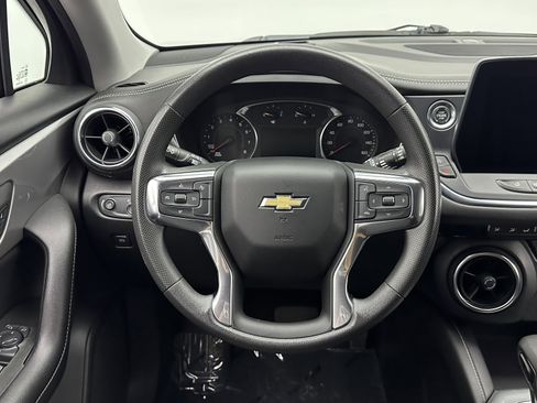 Used 2023 Chevrolet Blazer LT image 24