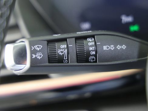 New 2025 Buick Envision Sport Touring image 26