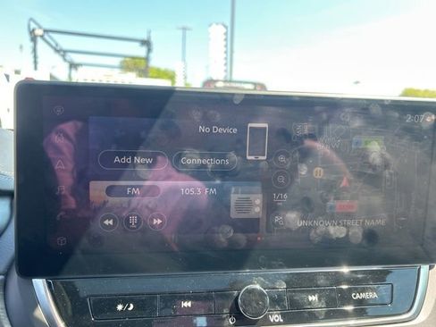 Used 2025 Nissan Altima 2.5 SL FWD image 24