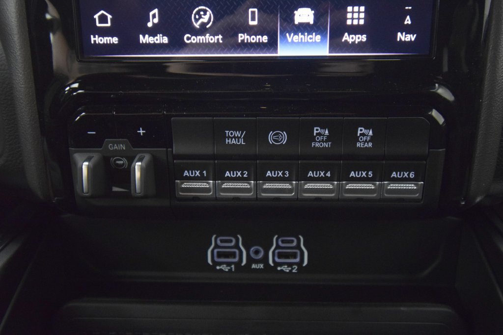 New 2026 RAM 3500 Big Horn AWD/4WD image 22