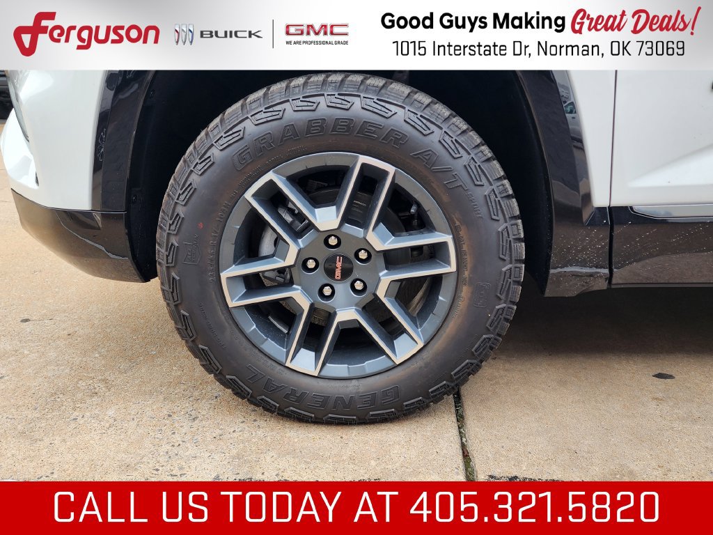 New 2027 GMC Terrain AT4 w/ Convenience Package III AWD/4WD image 57