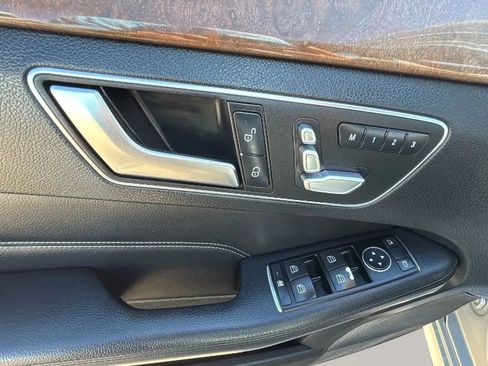 Used 2014 Mercedes-Benz E 350 Sedan image 30