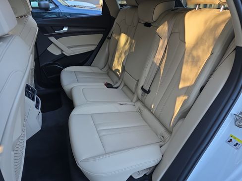 Used 2024 Audi Q5 2.0T Prestige image 14