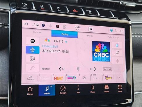 New 2025 Jeep Grand Cherokee Limited w/ Black Appearance Package image 12