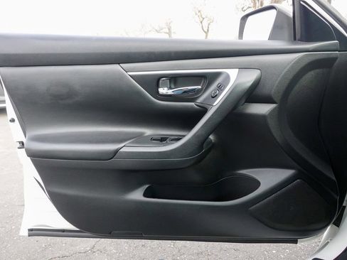 Used 2017 Nissan Altima 2.5 S w/ Power Driver Seat Package image 22