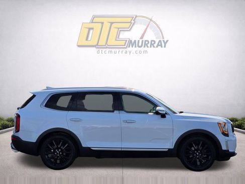 Used 2022 Kia Telluride SX w/ Towing Package FWD image 4