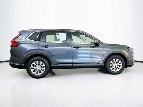 Used 2023 Honda CR-V LX image 10