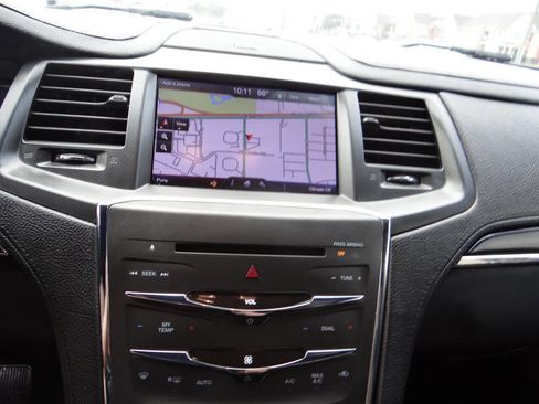 Used 2013 Lincoln MKS AWD image 17