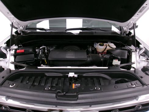 Certified 2024 Chevrolet Silverado 1500 LT w/ Z71 Off-Road Package image 17