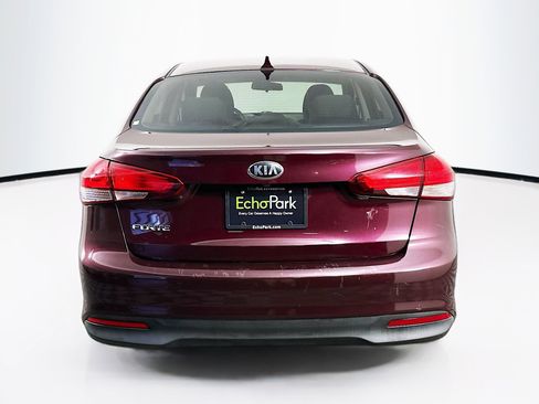 Used 2017 Kia Forte LX w/ LX Popular Package image 7