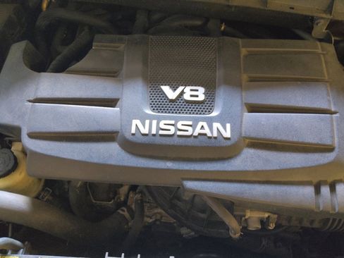 Used 2017 Nissan Titan SV RWD image 30