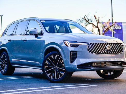 New 2026 Volvo XC90 T8 Ultra w/ Protection Package Premier AWD/4WD image 1