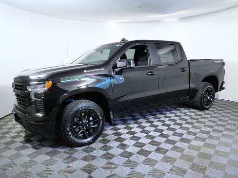 Used 2023 Chevrolet Silverado 1500 RST AWD/4WD image 5