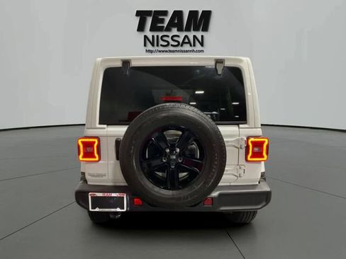 Used 2020 Jeep Wrangler Unlimited Sahara image 5