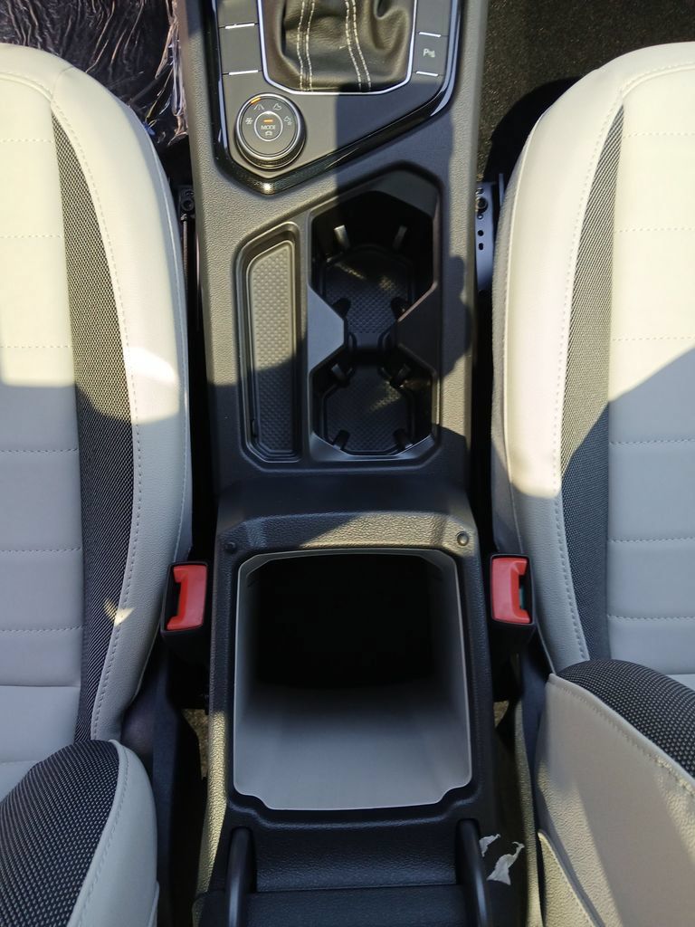 New 2026 Volkswagen Taos SE AWD/4WD image 25