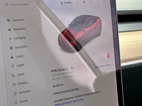 Used 2020 Tesla Model Y Long Range image 22