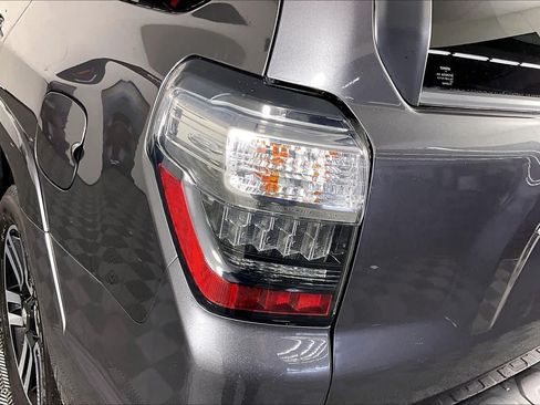 Used 2021 Toyota 4Runner Limited AWD/4WD image 54