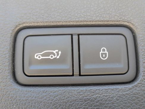 Used 2024 Genesis GV80 3.5T w/ Prestige Package AWD/4WD image 9