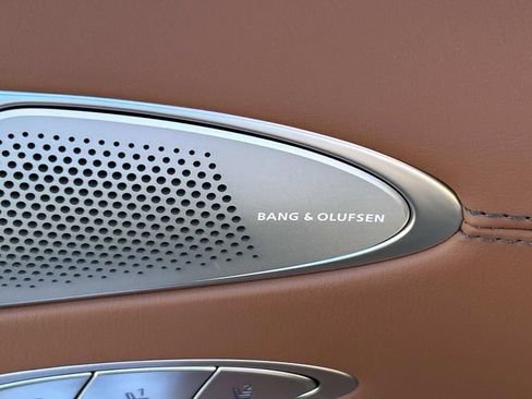 New 2026 Genesis GV70 2.5T Advanced image 18