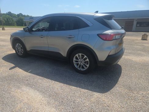 Used 2022 Ford Escape SE w/ Convenience Package FWD image 13