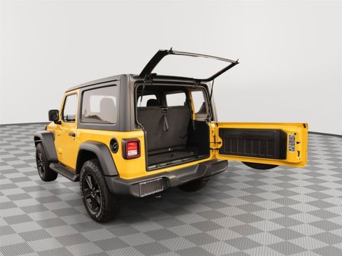 Used 2021 Jeep Wrangler Sport S image 19